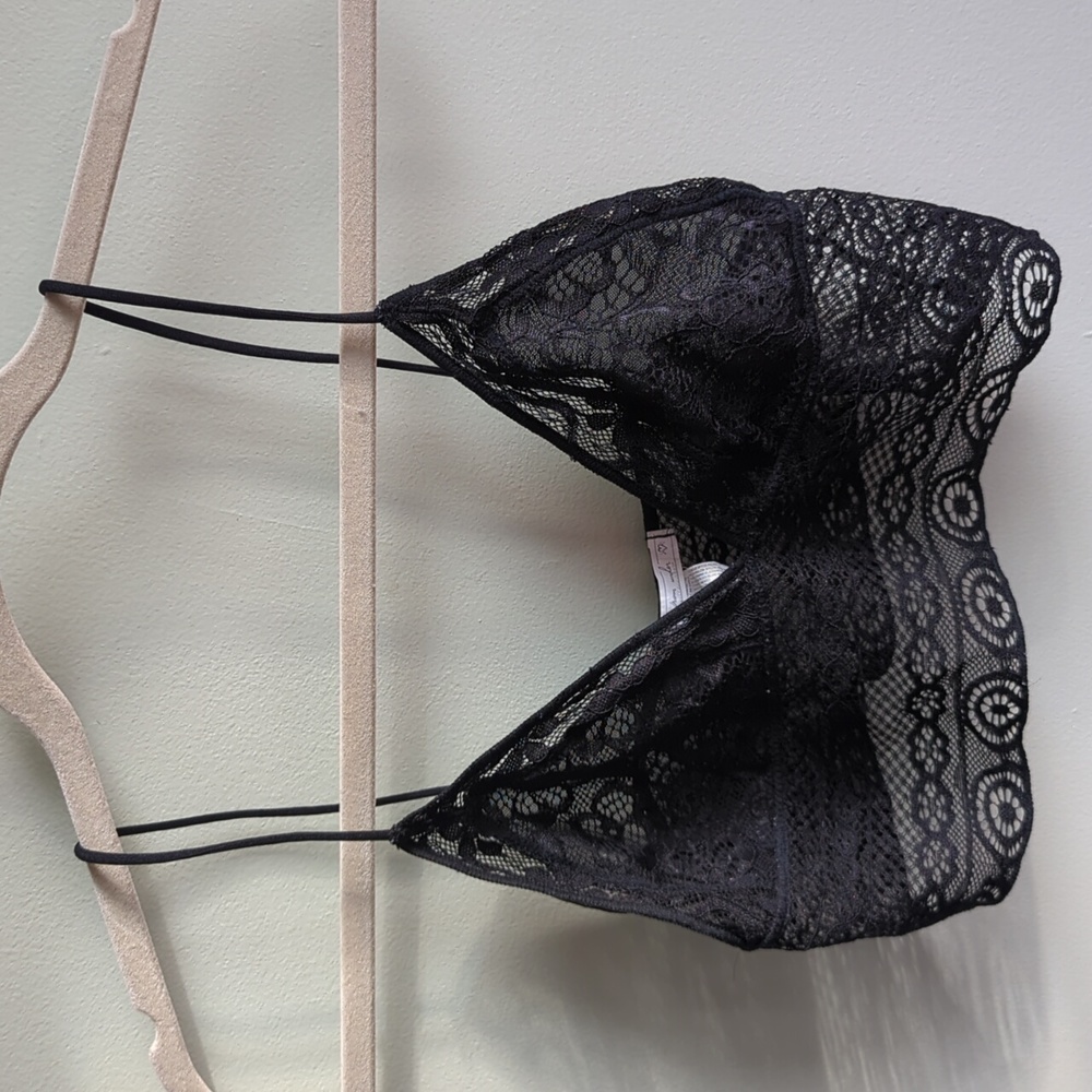 COPY - Out From Under. Longline Lace Bralette. Size Medium.